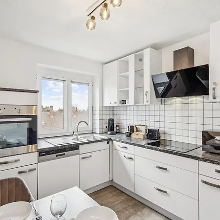 Citynahes 3br-apartment Hotelturmblick Business Aψβούργη