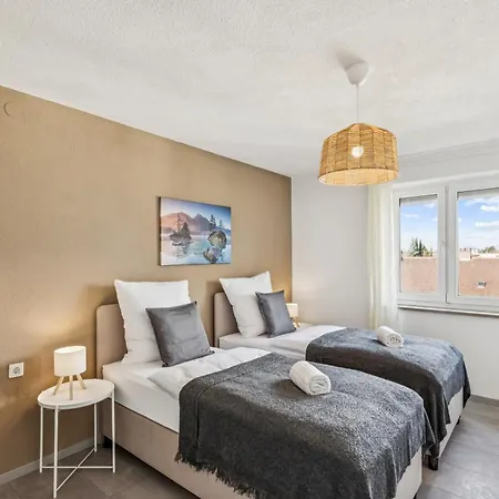 Citynahes 3br-apartment Hotelturmblick Business * Aψβούργη